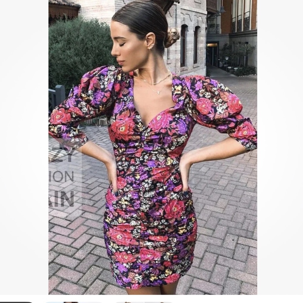 Zara Women's Vibrant Floral Mini Dress new size medium